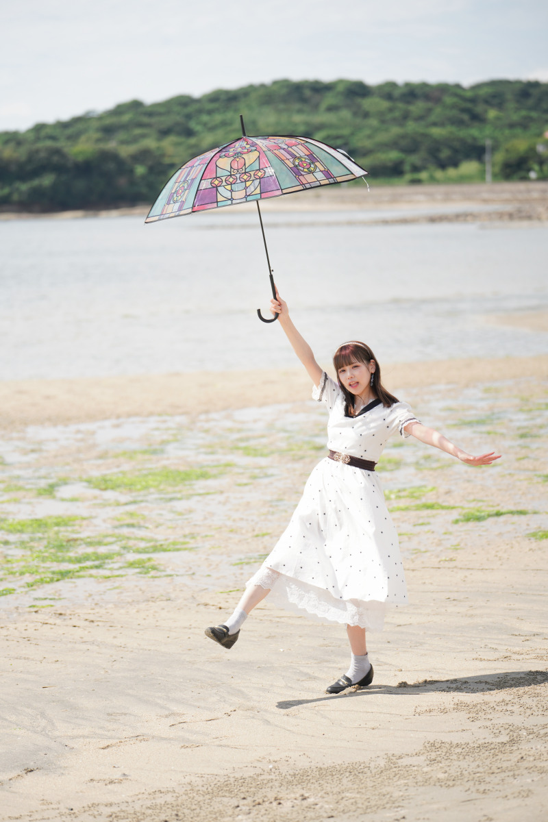 kajagadget's tweet photo. 大口径望遠ズームの利便性をコンパクトにまとめた
「TAMRON 70-180mm F2.8 Di III VXD」を使い込み
 ポートレート撮影におけるメリットを解説しました。
https://t.co/irV5kRrz2b

F2.8通しの明るさと豊かなボケ味を備えながら、
従来の望遠ズームに比べて大幅に軽量・小型化。
撮影時の手首への負担やストレスを軽減してくれます。
#カジャガジェット #Tamron #ポートレートが好きな人と繋がりたい  #タムロン
