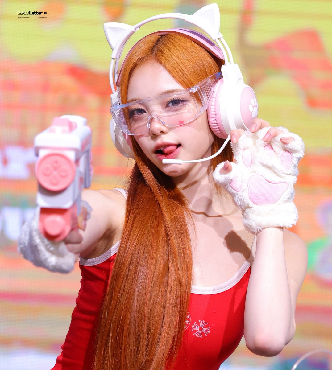 DreamCJen's tweet photo. gun to your head, name a kpop song by your ult group without the letter ‘A’ https://t.co/OExKPQbopf