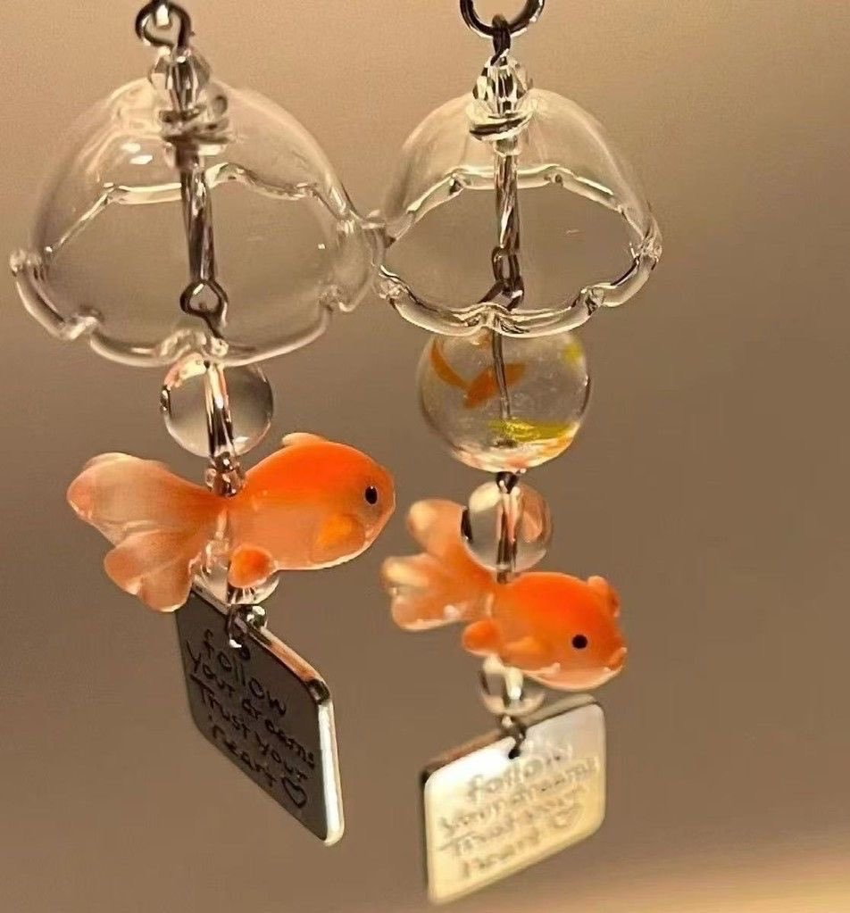pingkymoon's tweet photo. cute phone charms

a thread https://t.co/ZvQRgCQCmT