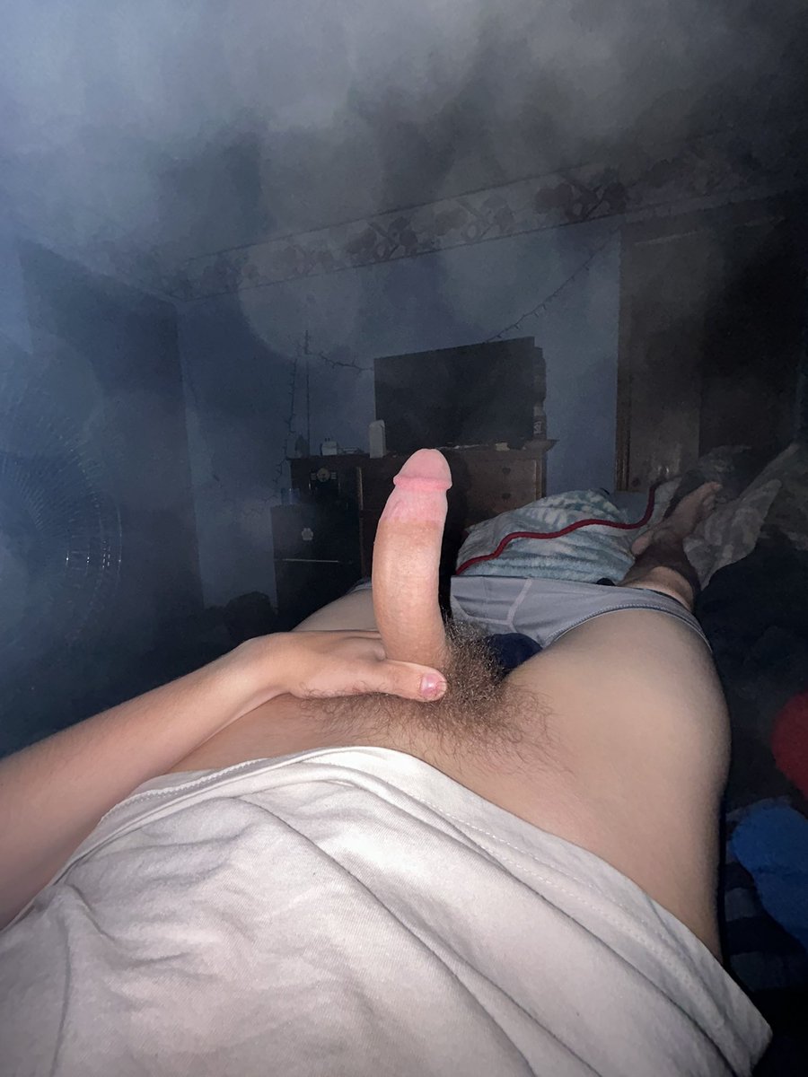 therealraang_'s tweet photo. Need to cum https://t.co/n66aoC2LwM