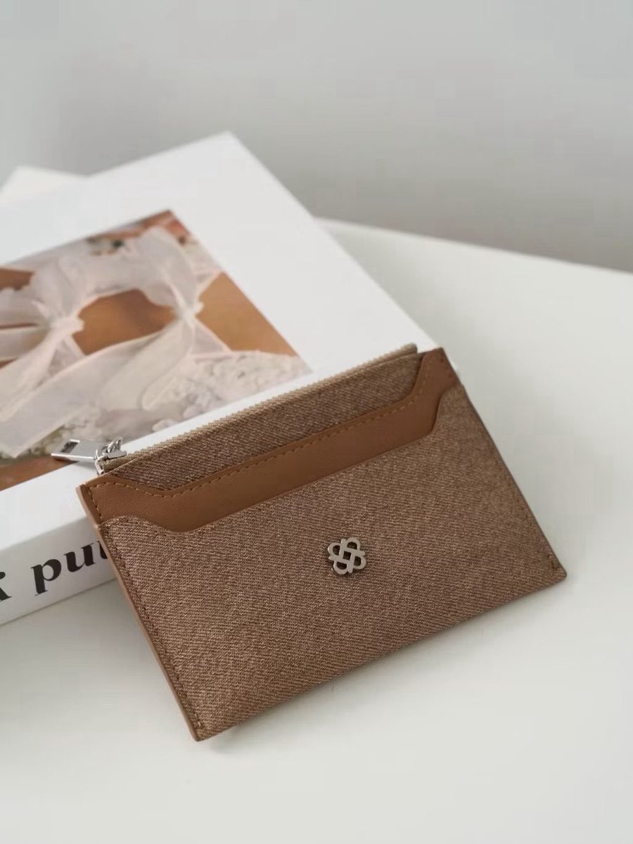 kiimcinnamon's tweet photo. ส่งต่อ Card holder Perota🤎
อปก.ครบ 220บาท ส่งฟรี✅ พต.เดมค่า
สีน้ำตาลยีนส์ ใช้ไม่ถึง2ครั้ง ไม่มีตำหนิ
#perota #perotabrand #ส่งต่อกระเป๋า #ส่งต่อกระเป๋าสตางค์ #กระเป๋าสตางค์ #กระเป๋าตังค์ #กระเป๋าperota https://t.co/EDTLrRzrA7