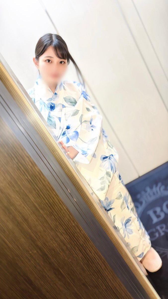 begi_saichan's tweet photo. 浴衣で…😍
絵が膨らみますね👍✨

写真も見てね！

model:『おと』ちゃん https://t.co/QagyylJBGf