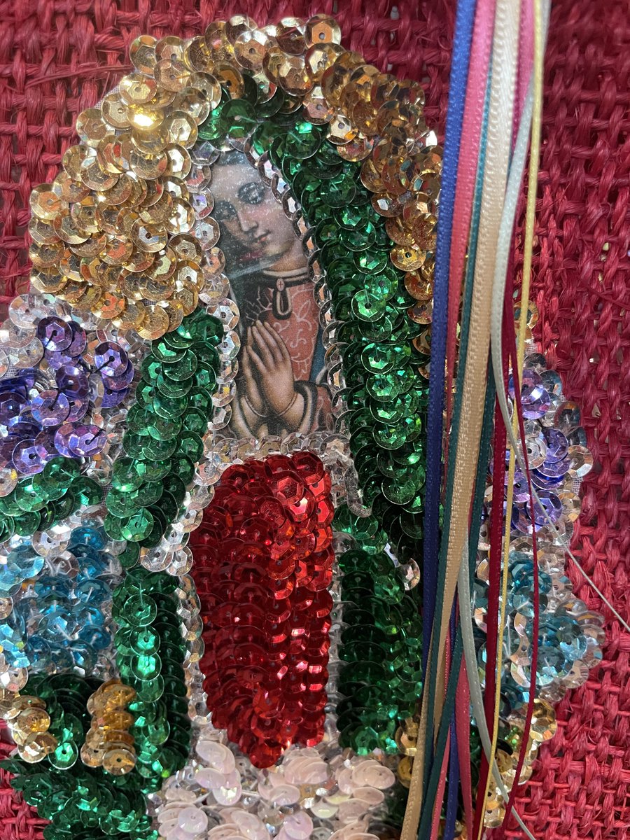 padmexico's tweet photo. マゲイという竜舌蘭の繊維で作られたバッグです🛍️🌟
繊維を染めてあり、発色がとても綺麗なのが特徴です💓

持ち手にはビタミンカラーなリボン🎀
バッグの開口部には大きめのボンボンが付いていたり
とてもカラフルで目を惹きます👀

PRICE ¥11,000

WEB SHOP未掲載の為、DMにてお問合せください💌 https://t.co/ovkKQjOWFI