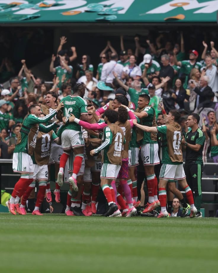 EPlPHANYST's tweet photo. selección nacional 2026 como personajes del project sekai colorful stage https://t.co/9ulbgIzLBX