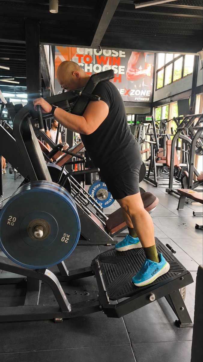 doc_jeycee's tweet photo. Leg day https://t.co/kMA3tqkfn8