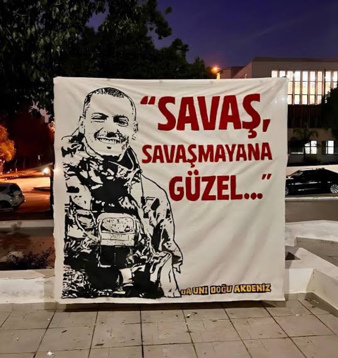 FiiTarih's tweet photo. “Yağmur ıslanmayana, 
Aşk yaşamayana, 
Savaş savaşmayana güzel.”

- Şehit P. Tğm. Eril Alperen EMİR https://t.co/8TAURvCjuq