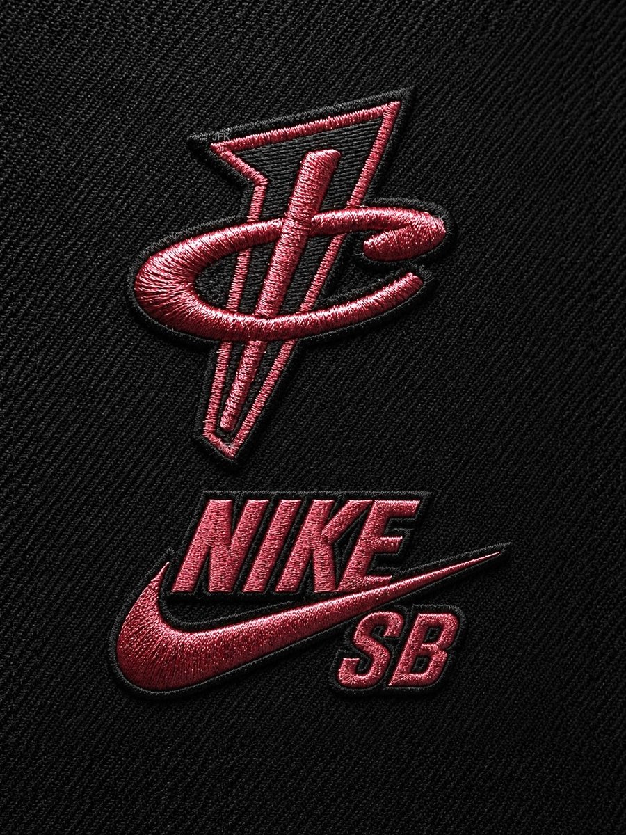 JustFreshKicks's tweet photo. BREAKING: A Nike SB Air Foamposite One is releasing in 2027 👀 https://t.co/c2FNutRFFc