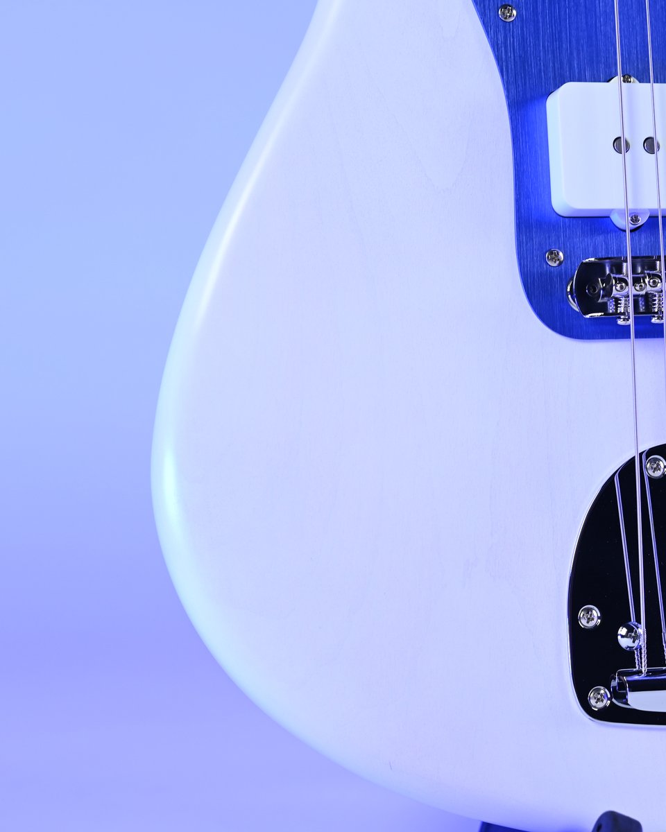DeviserGuitars's tweet photo. 𝑾𝒉𝒊𝒕𝒆 𝑶𝒊𝒍 𝑭𝒊𝒏𝒊𝒔𝒉...🤍⬜️
#MomoseNewModel https://t.co/j4kUyBux3T