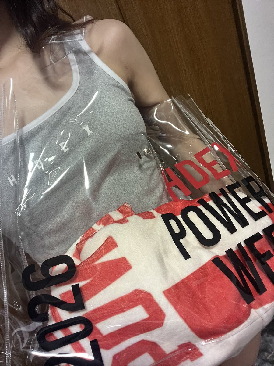 sei_078's tweet photo. 夏が本格的に迫ってきた〜!!
可愛いトレウェアがあると気分も上がるよね🍒HDEXのタンクトップは普段使いもできて最高の着心地🪄
限定ノベルティのバッグとタオルがもらえるセール中にゲットして!!
@hdex_jp
#HDEX #エイチデックス #POWERWEEK
📅7月10日(金) ~ 7月26日(日)
🔥UP TO 30% + 5%OFF https://t.co/tneI9OwbAd