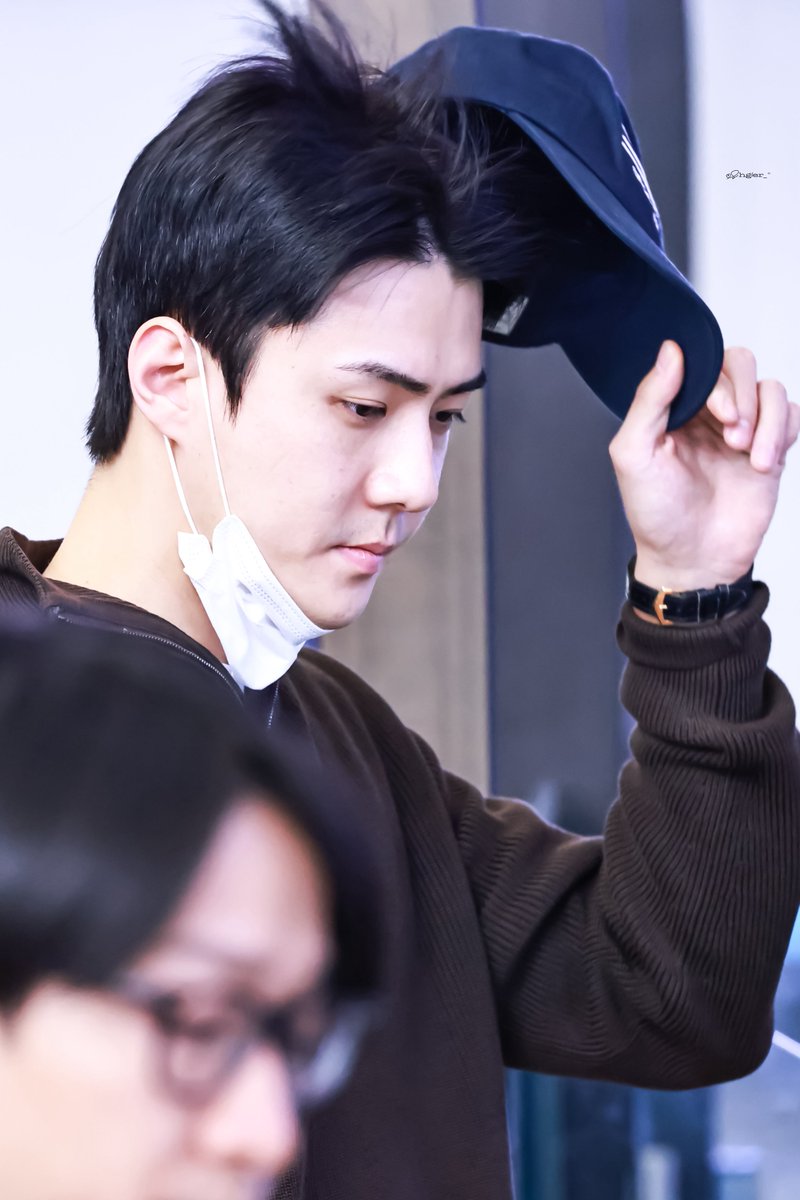 Shgler_'s tweet photo. 260710 GMP🛫

#세훈 #SEHUN #오세훈 #sehun 
#EXO #엑소 https://t.co/12Ipv2q2Zy