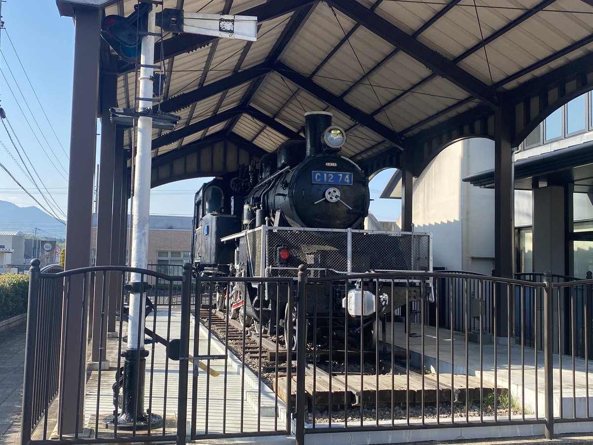 Sugiyama5w7obv C12 67は真岡鐵道の66号機にアニメの機関車を模した姿