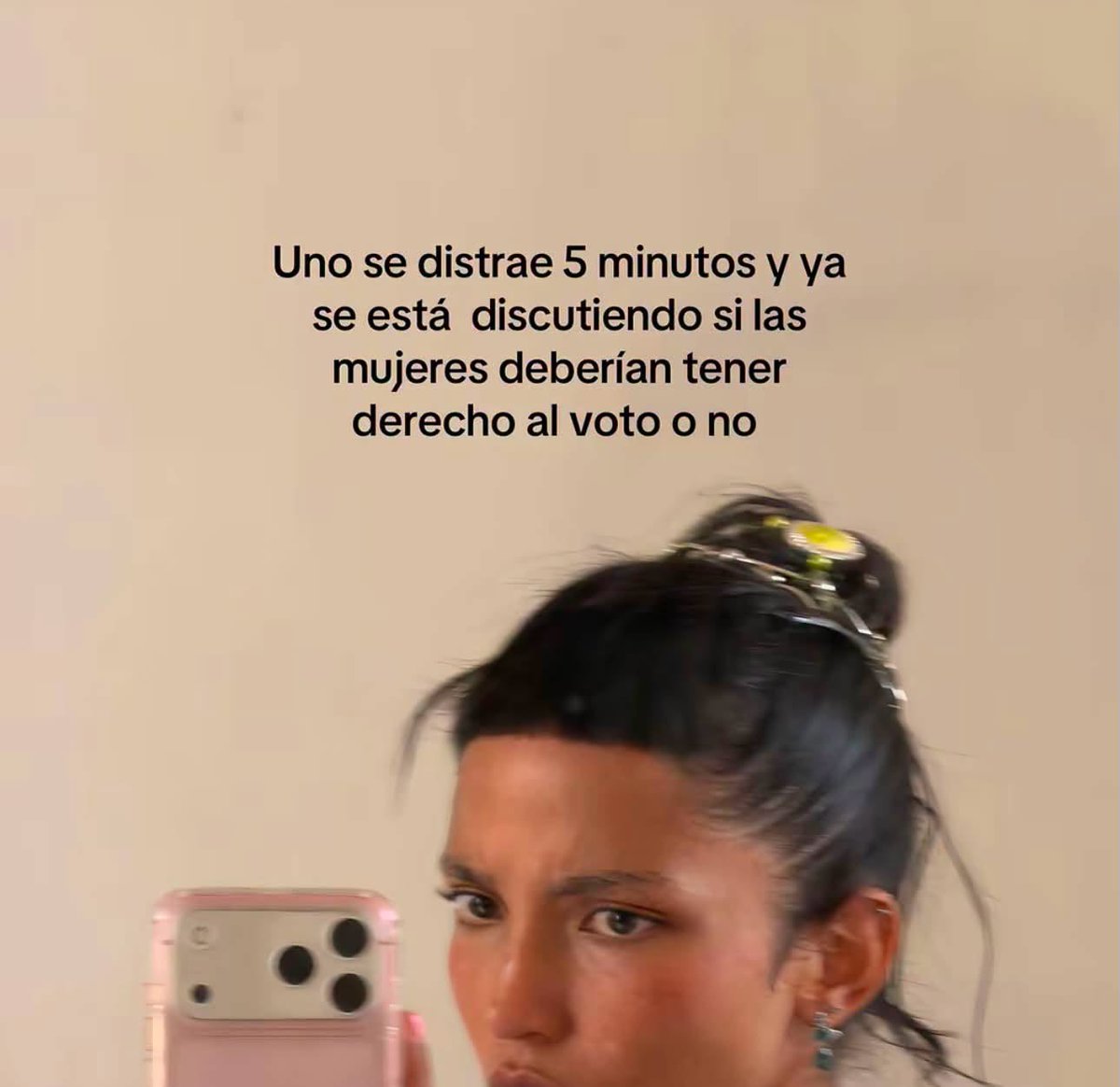 Xuemeowng_'s tweet photo. Que feo 🫪 https://t.co/Vbdiwy3zCO