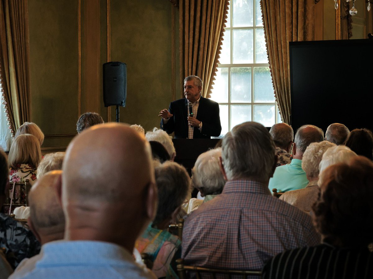 Louisiana_sos's tweet photo. What a rollicking time we had at the Old Governor's Mansion tonight! https://t.co/Q5vVWKB13E