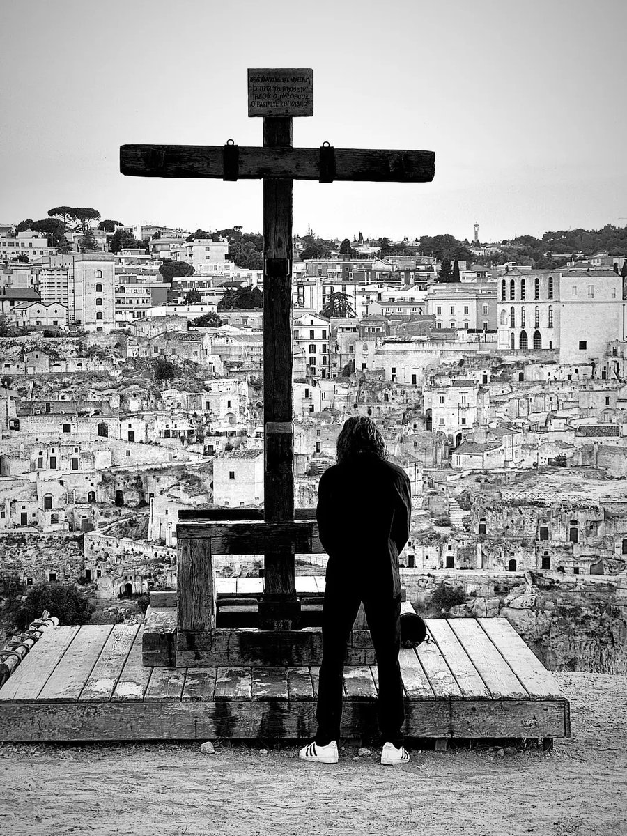 jJonathanrok's tweet photo. And now…we wait…✝️🙏🏽

#GoodFriday #Silence #DeathDestroyed #Resurrection#Jesus https://t.co/7NH4DqHTlC