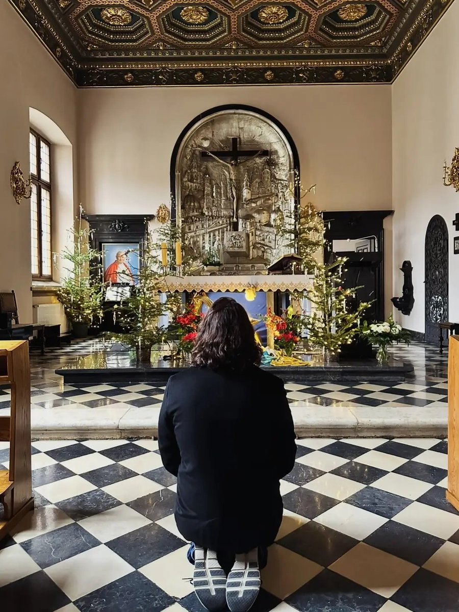 jJonathanrok's tweet photo. “Even if there were a sinner most hardened, if he were to recite this chaplet only once, he would receive grace from My infinite mercy.” (Our Lord to Saint Faustina)  🙏🏽❤️‍🔥 https://t.co/2rKmdrIn8N
