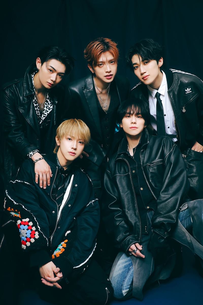 boys__pia's tweet photo. ＼#WILDBLUE インタビュー前編🎙／

目指すのは、唯一無二のボーイズグループ。WILD BLUEが踏み出す進化のための第一歩
🔗https://t.co/HGUNL0it8u

記事内にはメンバーソロカットあり📸
サイン入りポラ🎁も
@wildblue_ykme https://t.co/6vt2z5INq8
