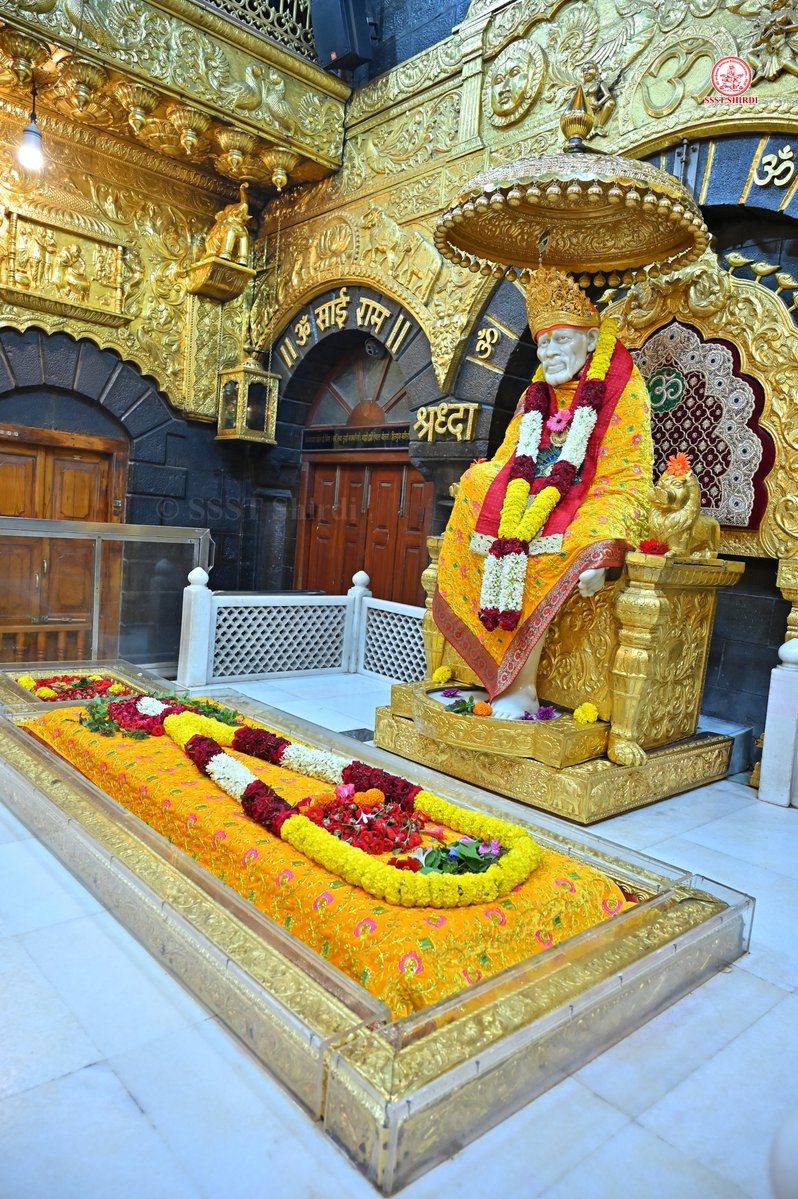 SSSTShirdi's tweet photo. *!! ॐ साई राम !!*
*श्री साईबाबा संस्थान विश्वस्त व्यवस्था,शिर्डी*
*!! ॐ Sai Ram !!*
*Shri Saibaba Sansthan Trust, Shirdi*
≈≈≈≈≈≈≈≈≈≈≈≈≈≈≈≈≈ 
*आरती :-शिर्डी माझे पंढरपुर*
*शुक्रवार १० जुलै २०२६*  
*Aarti :-Shirdi Majhe Pandharpur*
*Friday 10 July 2026* https://t.co/m5c8Nmfj9Y