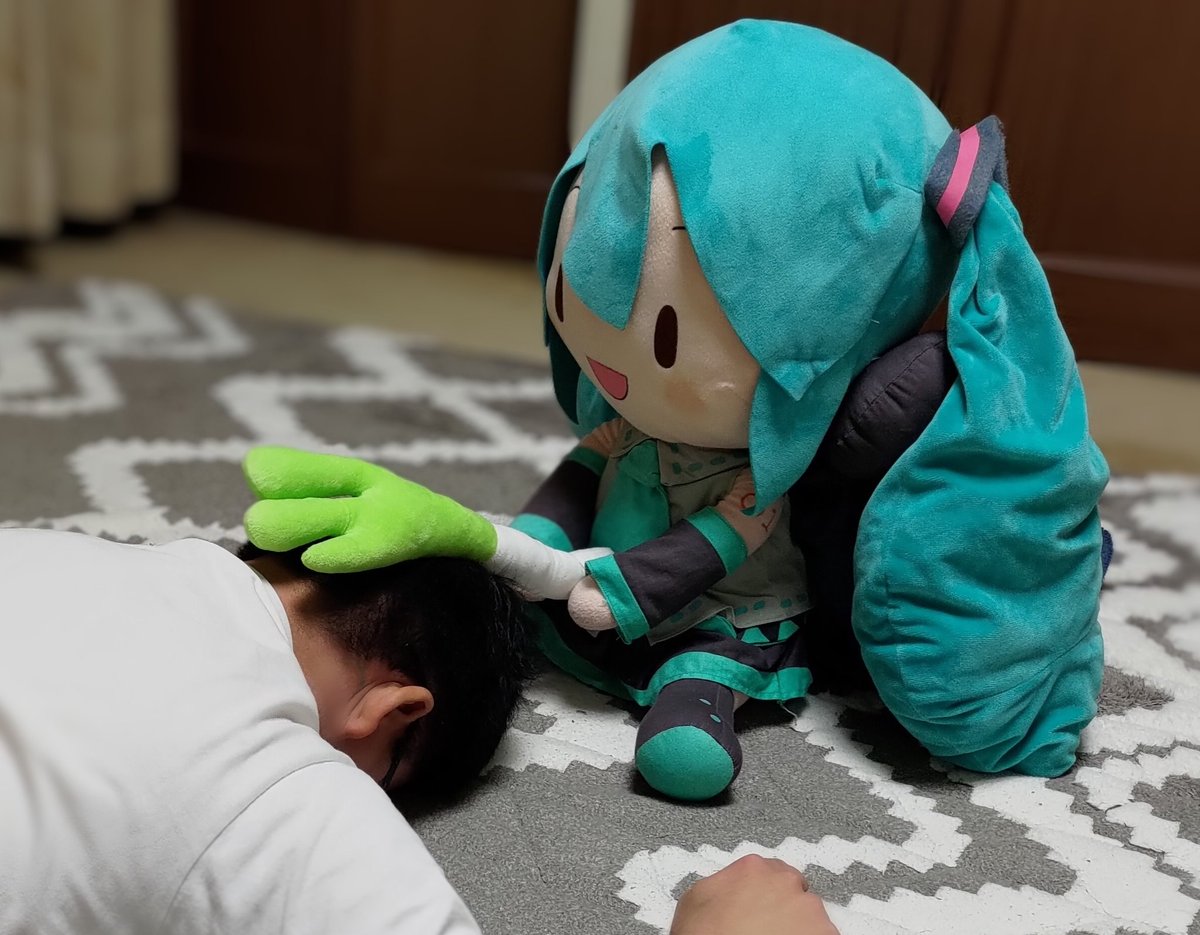 おはようございます。 土曜出勤………グェ………