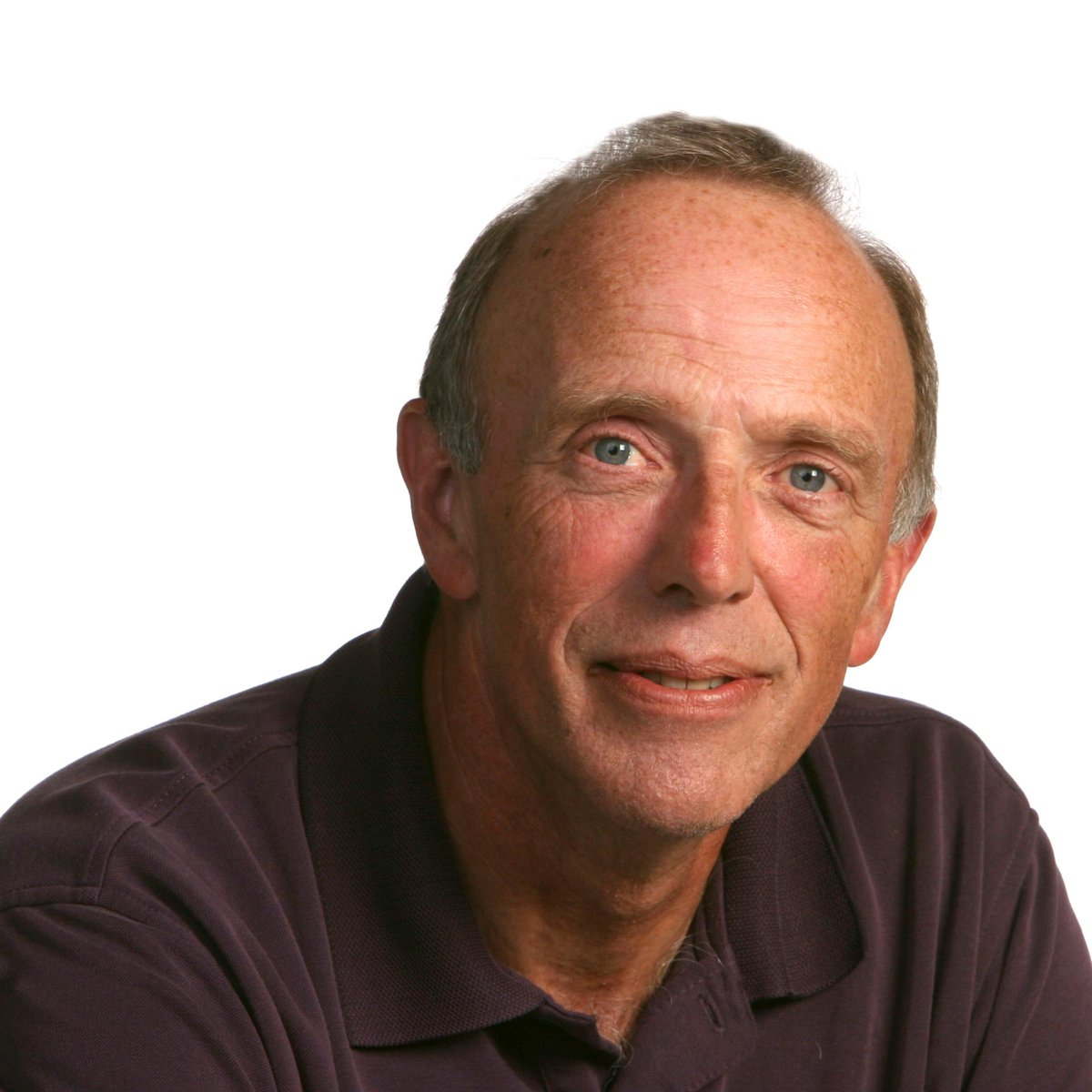 amyklobuchar's tweet photo. Saddened to hear of former Star Tribune columnist Doug Grow's passing. He told Minnesota's stories with wit and compassion, giving voice to people from every walk of life. John and I are keeping his family and all those who loved him in our thoughts. https://t.co/wXD0n2FB0q