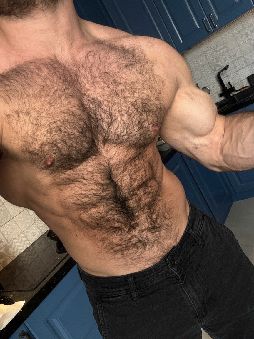 bigbull124's tweet photo. Been working out lately 
Hope I improve. https://t.co/2FlbLknbxO