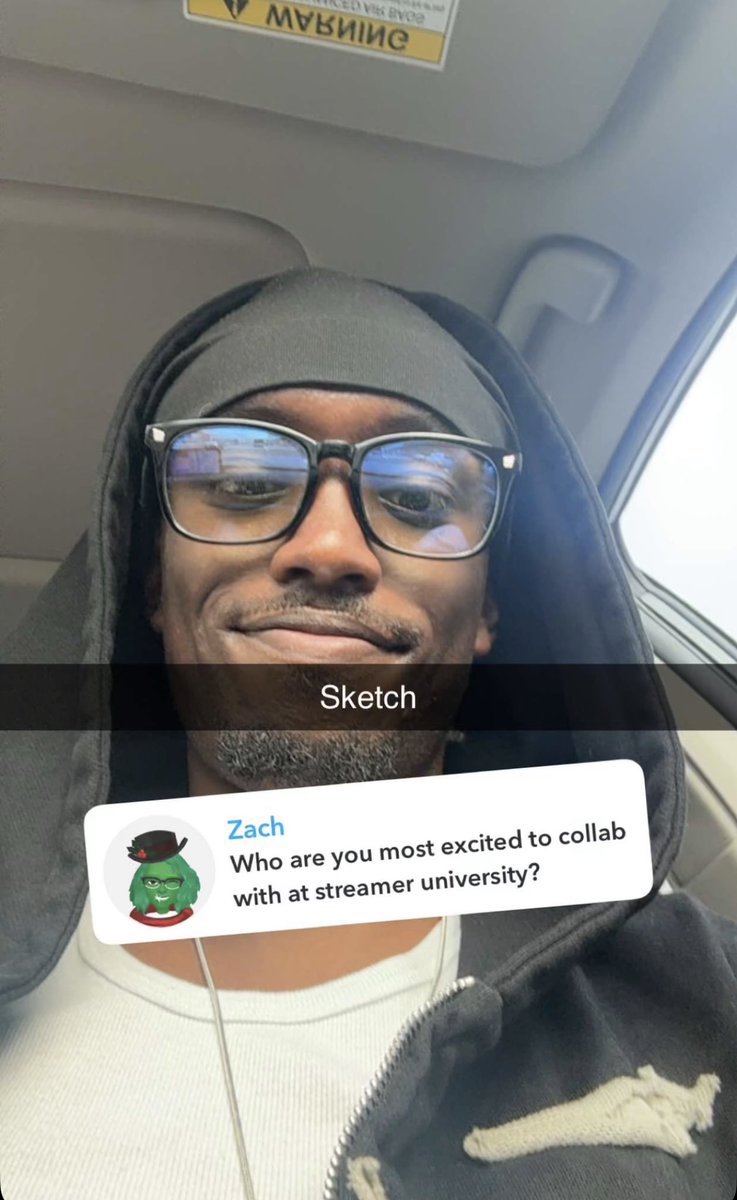 Yusuf7nSnaps's tweet photo. at the airport they should be able to make it https://t.co/WQZ2PqS1Z2