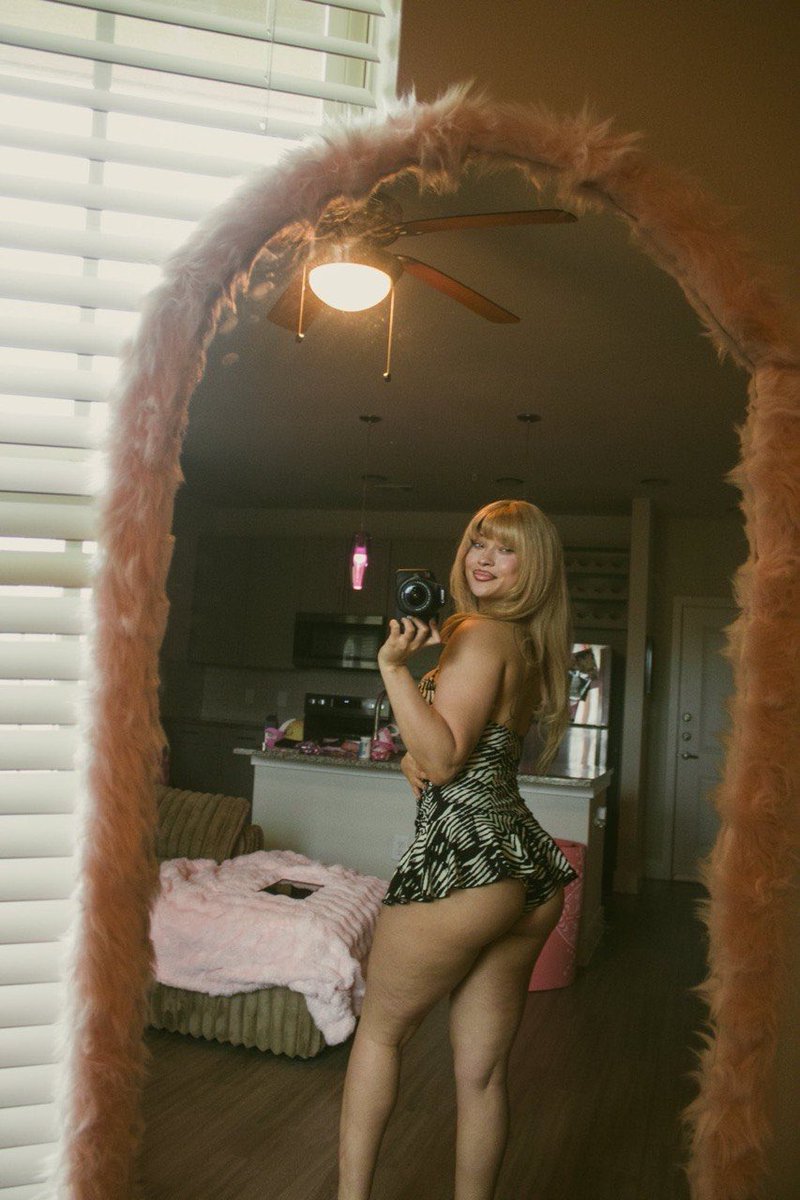 Nikkitheauntie1's tweet photo. https://t.co/SskDS4WtrJ
