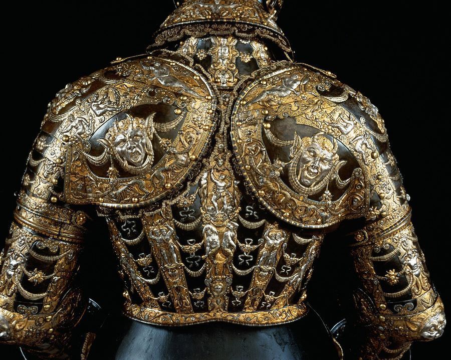 Fascinate_Hist's tweet photo. Craftsmanship.

16th-century parade armour of Archduke Ferdinand II of Tyrol. https://t.co/vLR9jJkB4I