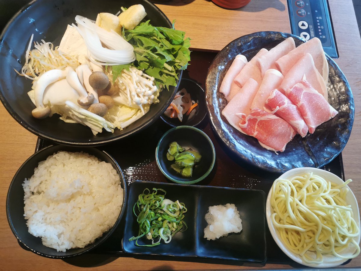 AMETHYSTMusic1's tweet photo. 但馬屋PREMIUM 京都駅八条口店 ランチ1408円 https://t.co/WxJcO6bNne