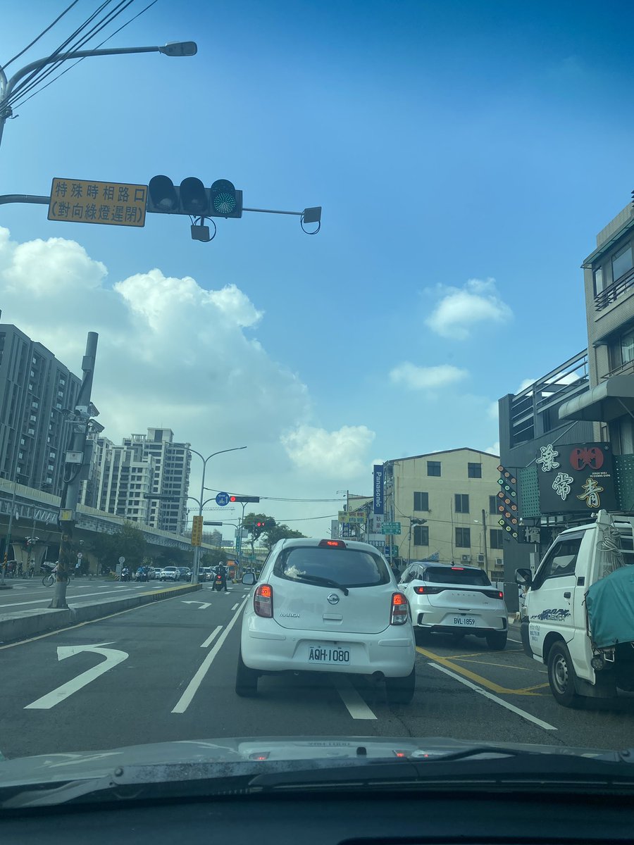 to44yo's tweet photo. 雖然是好天氣 但上班還是有點累 https://t.co/nBZZHwBsn4