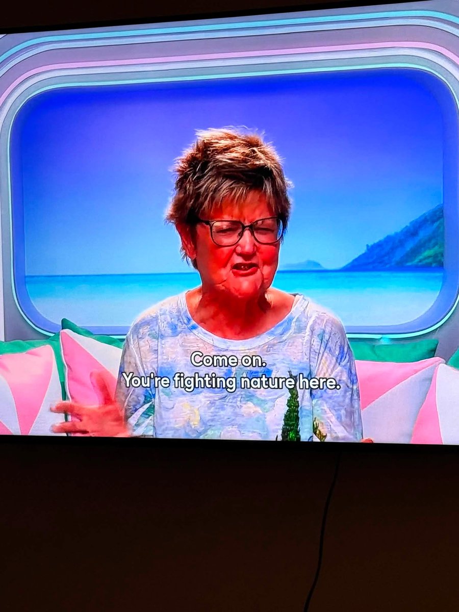ColonSimeJphd8's tweet photo. @loveislandusa Bryce Grandma ready for them great grand babies. ๐ she is too cute #loveislandfamilyday #loveislandusa #loveisland #brinirty #trinityandbryce #peacock https://t.co/Rioj3j7n9H
