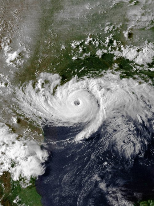 davis_wx tweet media