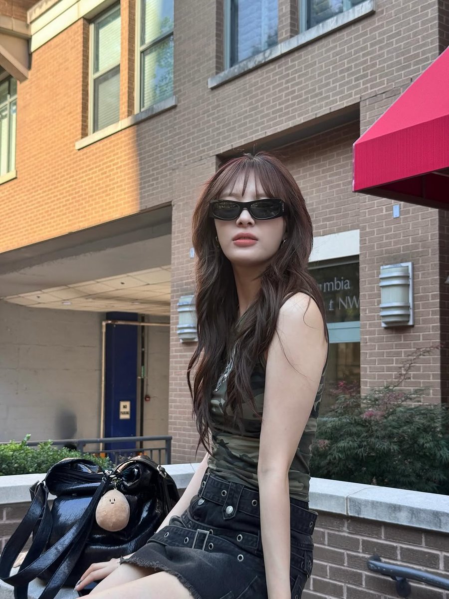 billagelab's tweet photo. En el #𝑓emmesᨳ𝚙addo𝑐k era obvio que iba a usar mi mejor oufi y esas gafitas que gritan moda, déjenme decirles que es así. La #𝐸a𝚜ყᰍtαtt𝕚ca que sacaron mis chiquitas es lo que vale acá, ¿ya las escucharon? Lo hicieron increíble.

𝐵𝕚llαgǝ #𝑓ox🦊 ⋆｡ https://t.co/79Y5g9NjC8