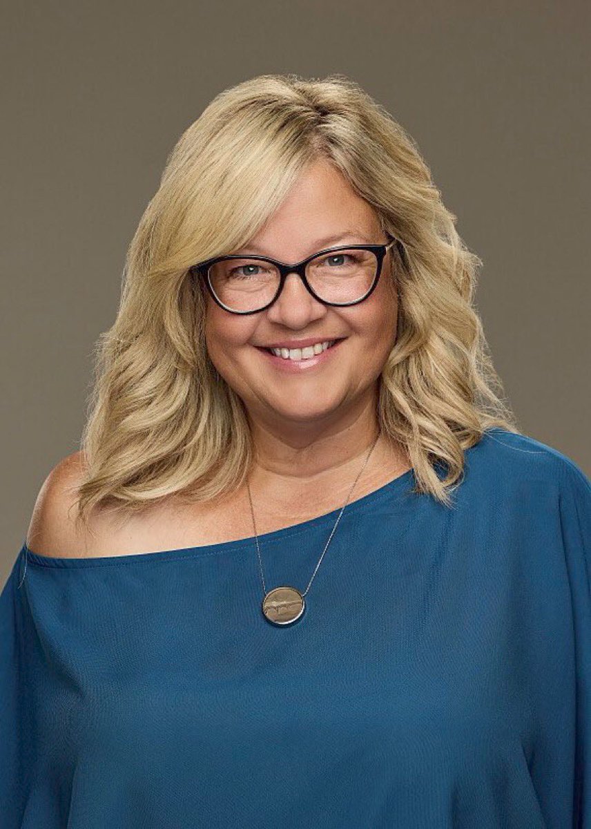 totallyrealbela's tweet photo. pray 🙏🏻                      dirty house 🏚
educated 📚              hoe 🚂
a job 💰                      gold digger 🏗
clean pussy 😌          stink pussy 🤢
loyal 💍                       5 kids 👨‍👩‍👧‍👦
faithful 👼🏼                   cheater 🖇#bb28 https://t.co/I8gI1T2WrU