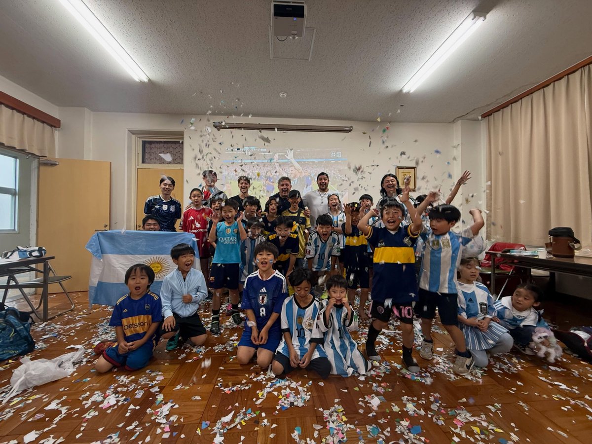 Flame_Hashira12's tweet photo. 🇦🇷🤝🇯🇵 https://t.co/6qfkBqx6Mp