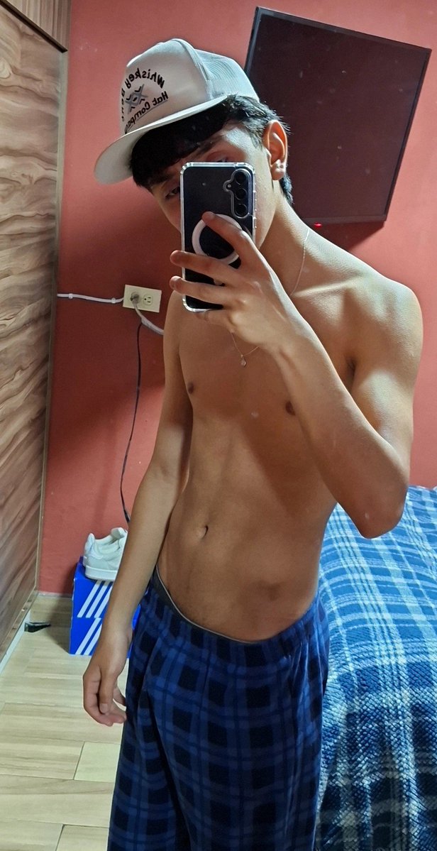 sstar_000's tweet photo. lo que esconde la pijama🔥🍆

rttt https://t.co/KhVRzVJLU6