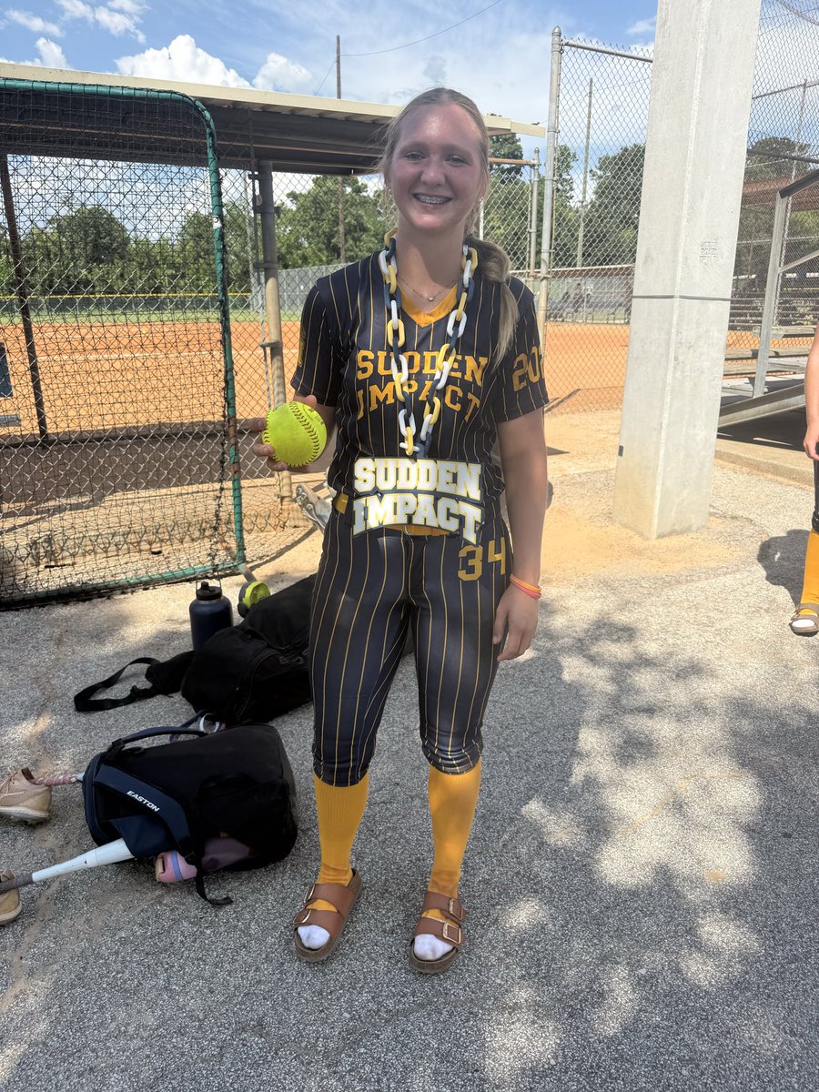 TXSI18's tweet photo. Uncommitted 2027 Mattie Collins send one out right field today! 💣💣💣

Looking for a middle infielder with power from the left side? @CollinsMat98536 https://t.co/NOYfcEfpP0