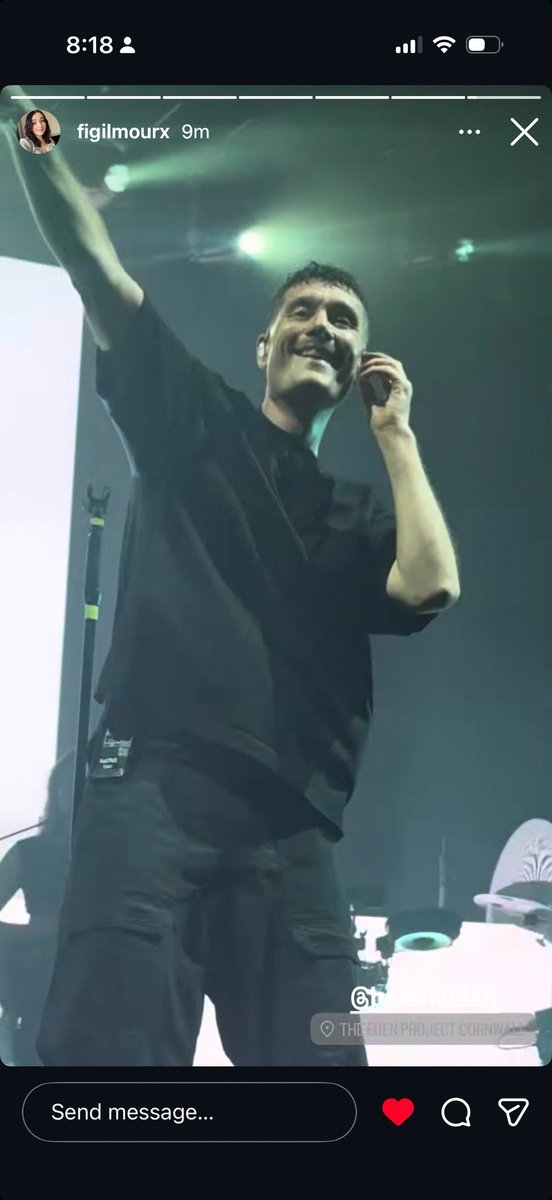 voidhugs tweet picture