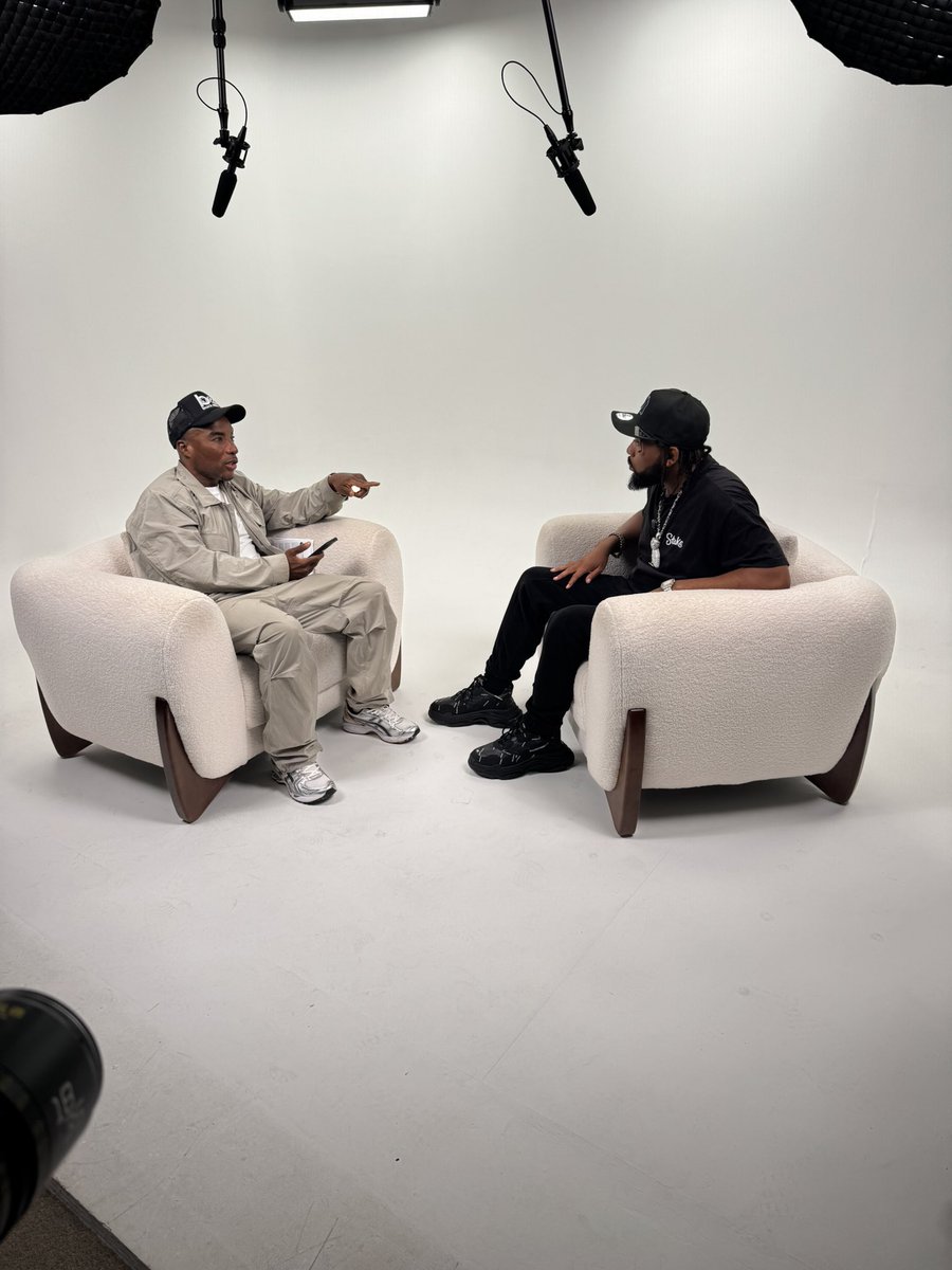 Akademiks's tweet photo. Soon fwd. had to get to the bottom of some things . Pause https://t.co/5Eee7SxFdn