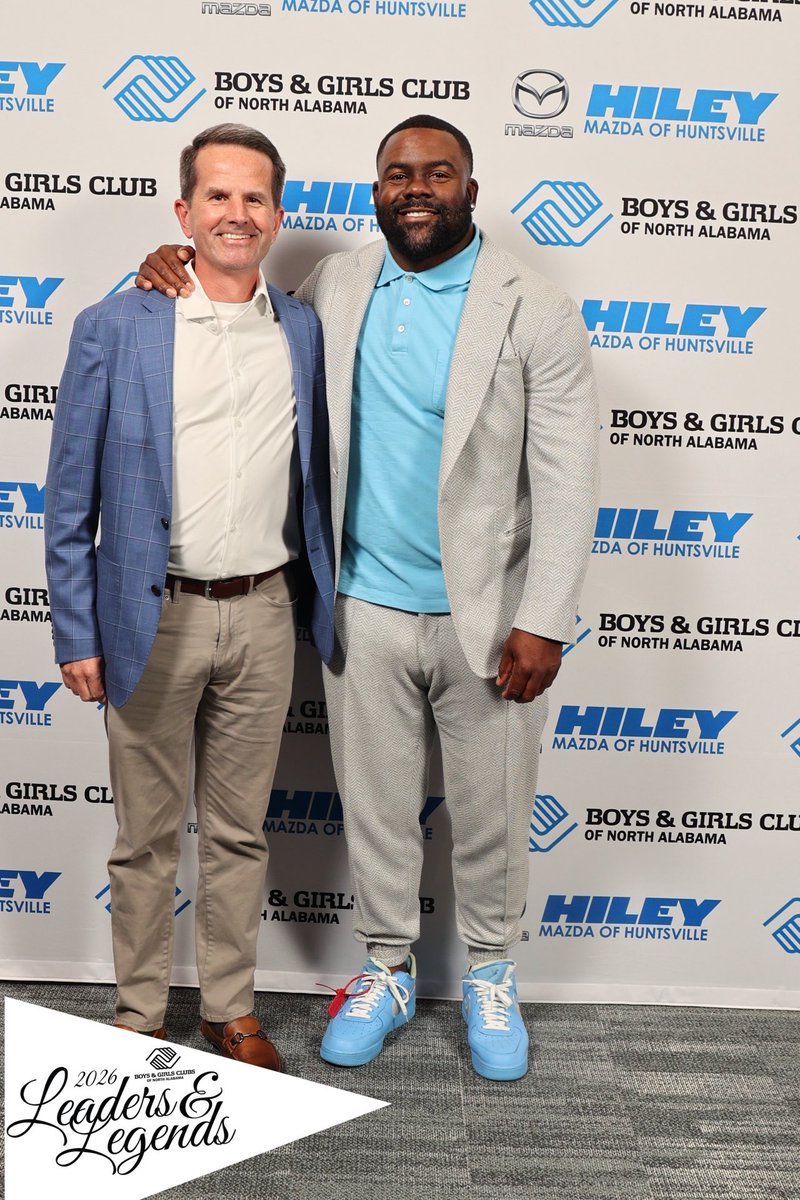 raywhite1968's tweet photo. Met my all time favorite athlete @markingramII tonight! RTR https://t.co/jNXUY9bZkZ