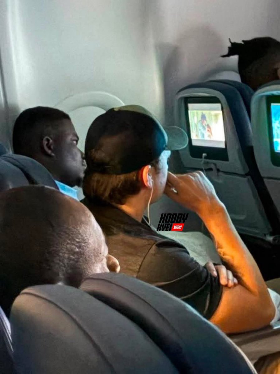 backyard_dj's tweet photo. Abu Trica paaah dey watch Tom &amp; Jerry 😭 https://t.co/SYt3IKNjjT