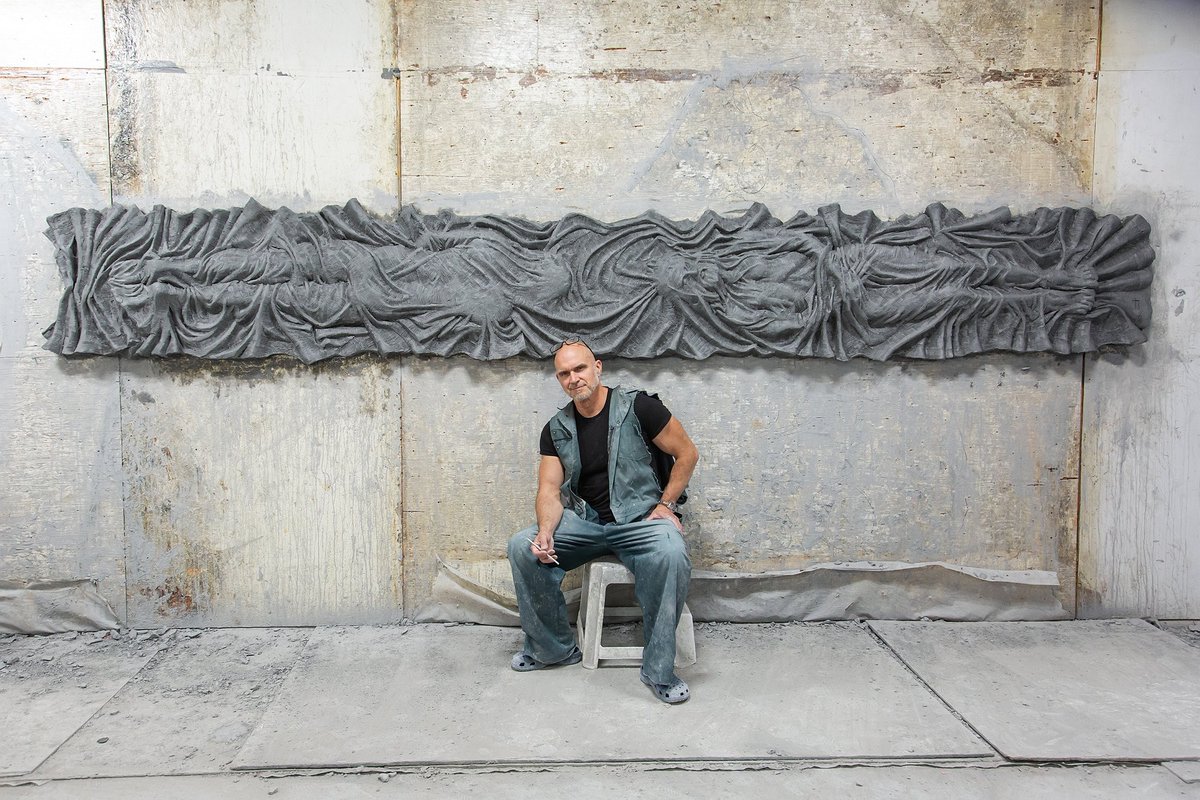 timothySchmalz's tweet photo. new Shroud sculpture https://t.co/32aZTaRWOc