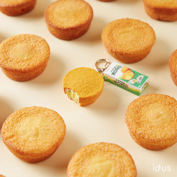 idus_kr's tweet photo. #RT이벤트 🍞 

이 카스타드... 설마 진짜는 아니죠?  
아이디어스 X 롯데웰푸드 콜라보 '카스타드 클리커 키링'! 
누르다 보면 카스타드 향이 날 것 같은 클리커, 총 3명에게 드려요 🎁 

📌 참여 방법 
1️⃣ 계정 팔로우 
2️⃣ 이 게시글 RT (좋아요까지 해주시면 당첨 확률 UP💗)  

🎁 경품: 카스타드 클리커 키링 (3명 추첨) 
📅 이벤트 기간: 7/10(금) ~ 7/13(월) 
💌 당첨자 발표: 7/14(화) *멘션으로 개별 안내