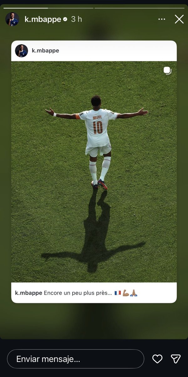 Ciudadanodel_RM's tweet photo. El que no entienda lo que ve, nunca entenderá el por qué de las cosas.

Estos son @KMbappe @BellinghamJude y @vinijr espero vean la diferencia. https://t.co/cVmJ5nCH6g