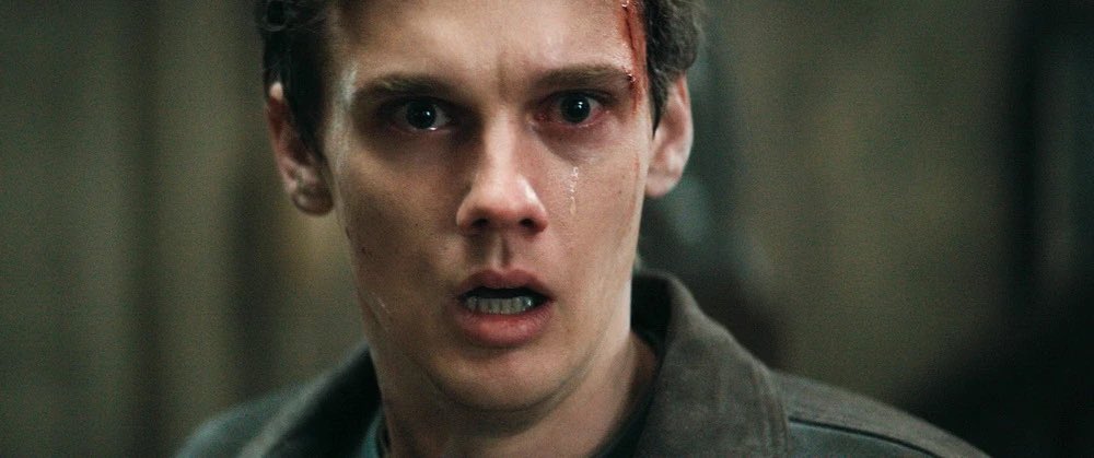 oscardotimothee's tweet photo. acabei de ver evil dead burn e esse eh o personagem mais insuportável e frouxo da história da franquia https://t.co/j9JBYZwGUF