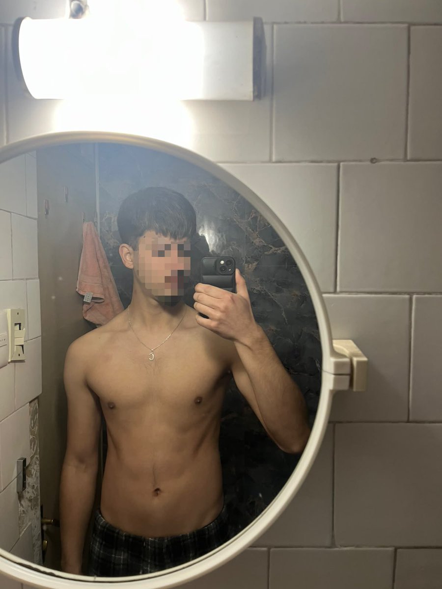 pesaookl's tweet photo. rt x rt😛

#nsfwtwtً  #nsfwchile #chilehot #chilensfw https://t.co/AYLN9sh6n0
