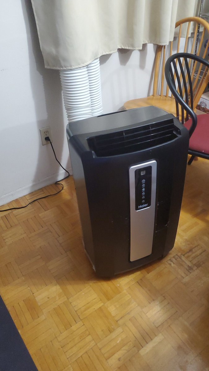 HylandAndMe's tweet photo. This damn thing has been running constantly for more than a week due to the heat. It finally cooled down enough to be able to turn it off.

It is so freakin' loud. https://t.co/tWYUtXIwwt
