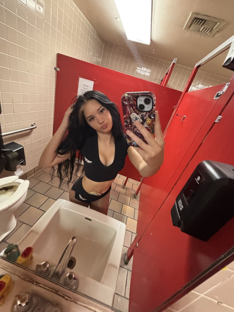 heiche111's tweet photo. Subscribe and text for more content⛓️‍💥🌶️ https://t.co/VSHqm3OG7F
