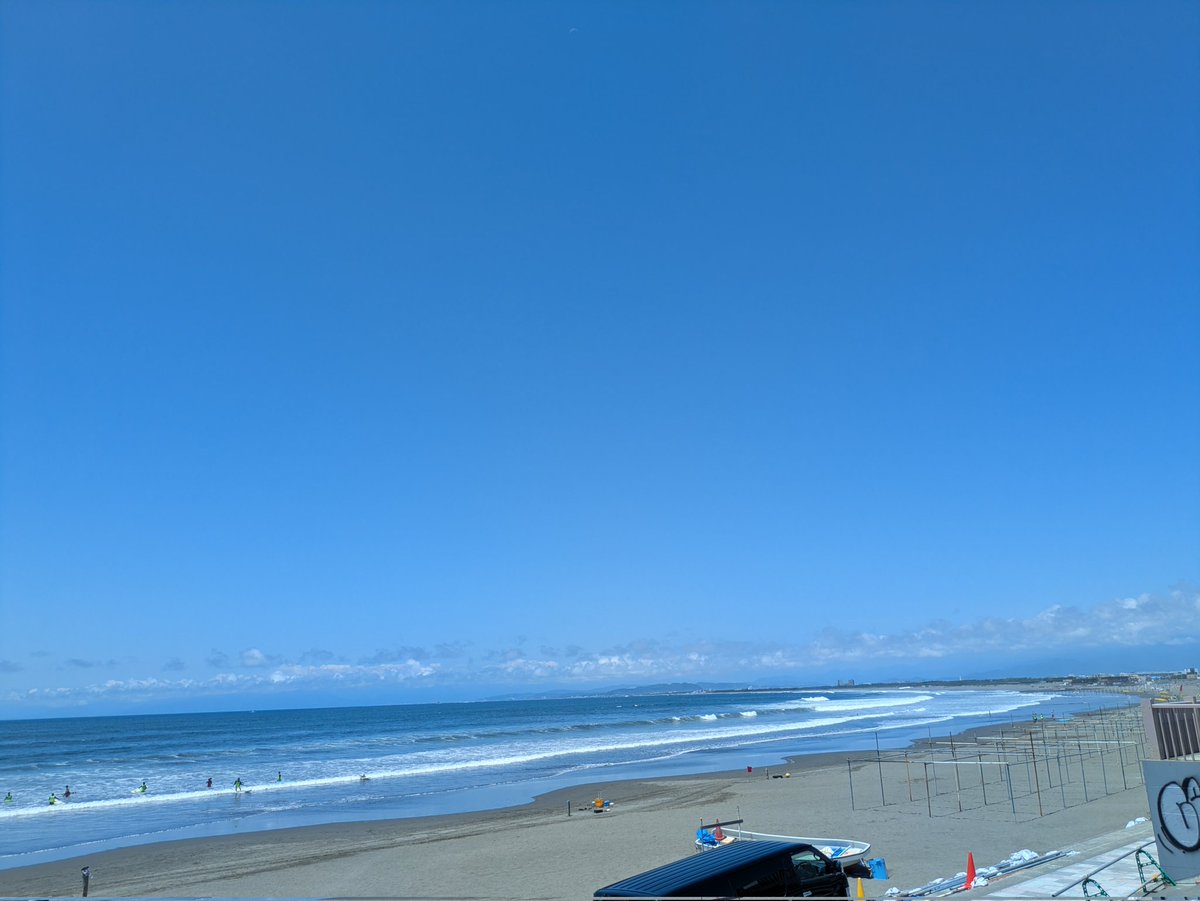 ippozutu123's tweet photo. 台風が近いからかな。
波高め🌊 https://t.co/C8sNZfjd2S