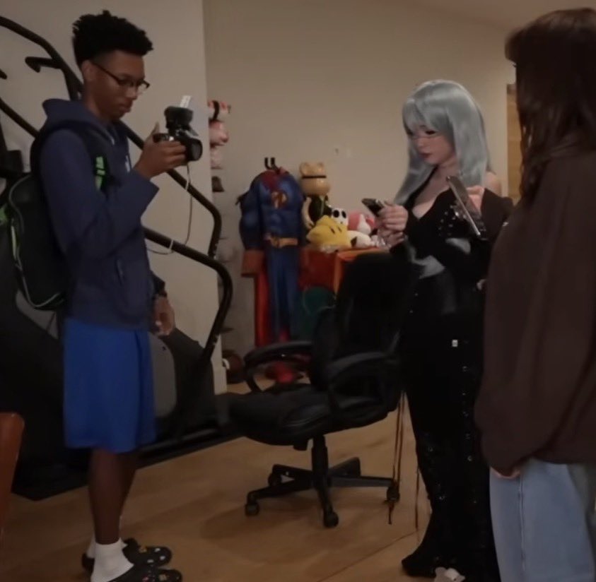 Toast tweet media