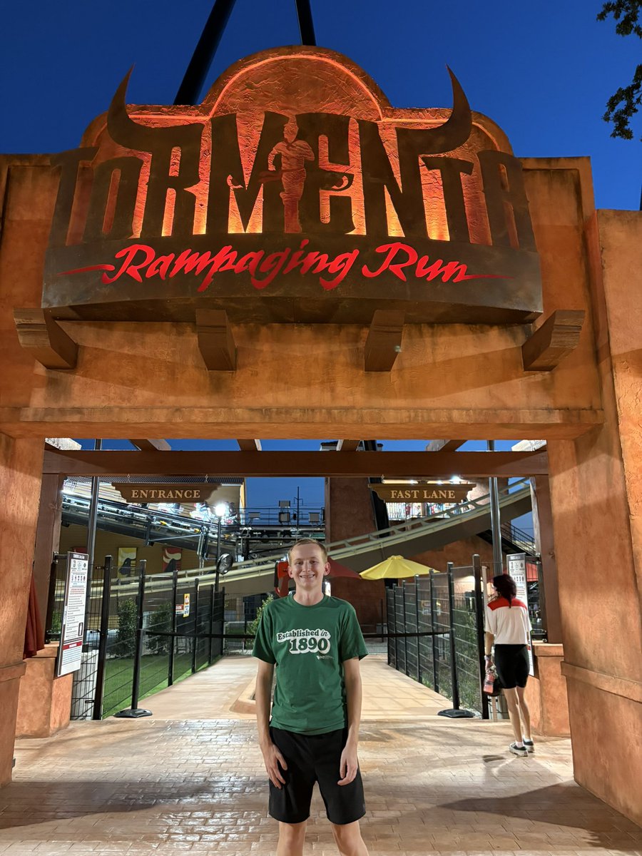 JefftheTexan's tweet photo. Thanks for building the new star coaster in Texas. @SixFlagsOverTX https://t.co/6YjAH7pomU